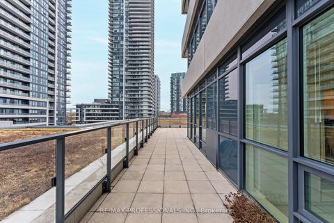 Photo 37 at 611 - 2200 Lakeshore Boulevard W, Mimico, Toronto