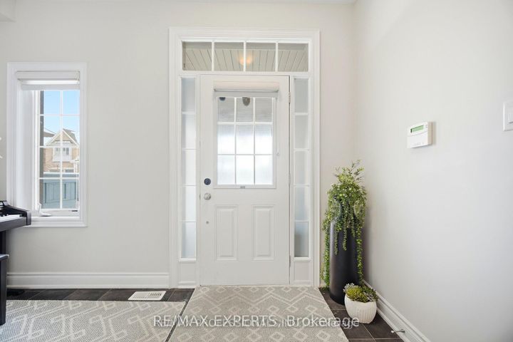 Photo 5 at 5 Mugford Crescent, Bram West, Brampton