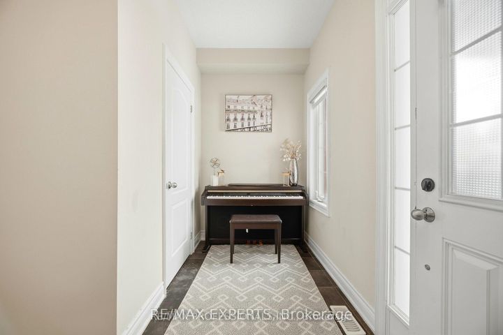 Photo 6 at 5 Mugford Crescent, Bram West, Brampton