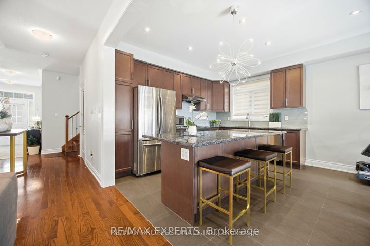 Photo 8 at 5 Mugford Crescent, Bram West, Brampton