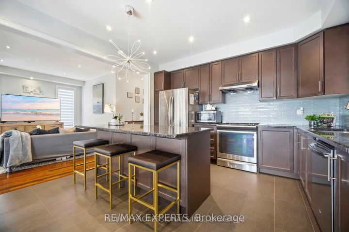 Photo 9 at 5 Mugford Crescent, Bram West, Brampton