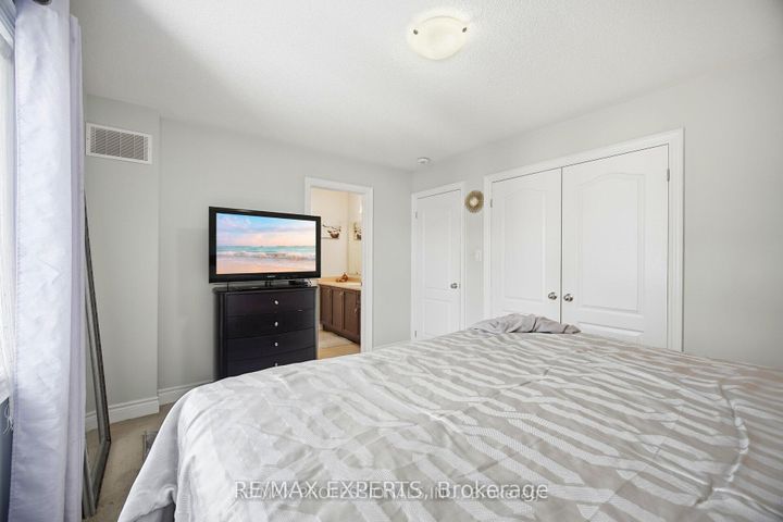 Photo 34 at 5 Mugford Crescent, Bram West, Brampton