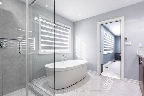 Photo 23 at 228 FLEETWOOD Drive, Eastdale, Oshawa