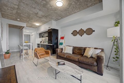 Photo 2 at 1023 - 20 Minowan Miikan Lane, Little Portugal, Toronto