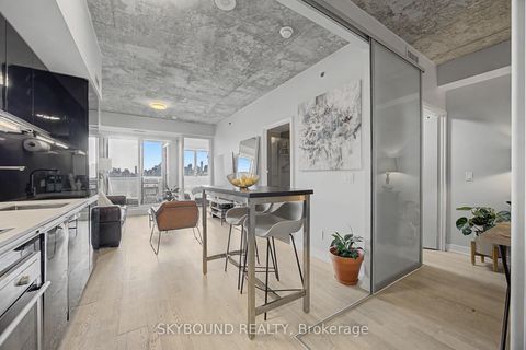 Photo 7 at 1023 - 20 Minowan Miikan Lane, Little Portugal, Toronto