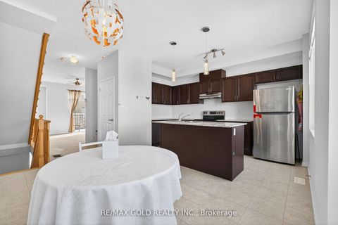 Photo 9 at 846 Atwater Path, Lakeview, Oshawa