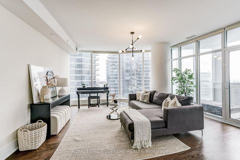 Photo 3 at 3010 - 10 York Street, Waterfront Communities C1, Toronto