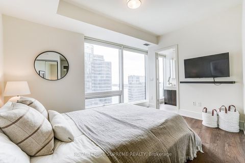 Photo 9 at 3010 - 10 York Street, Waterfront Communities C1, Toronto