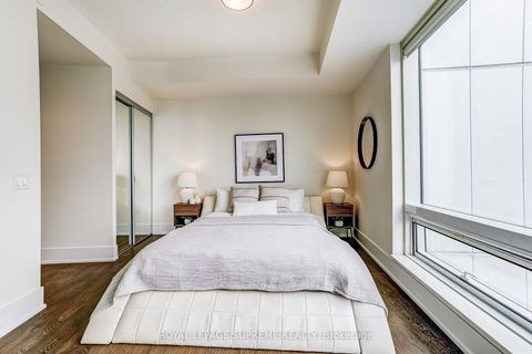 Photo 10 at 3010 - 10 York Street, Waterfront Communities C1, Toronto