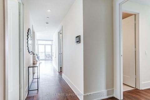 Photo 14 at 3010 - 10 York Street, Waterfront Communities C1, Toronto