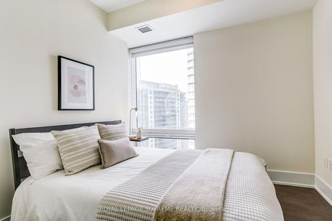 Photo 15 at 3010 - 10 York Street, Waterfront Communities C1, Toronto