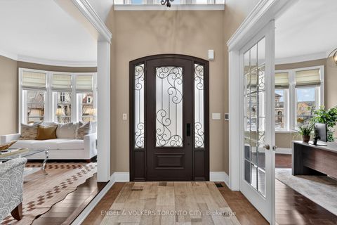 Photo 3 at 10 Silver Sterling Crescent, Vellore Village, Vaughan