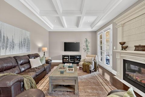 Photo 21 at 10 Silver Sterling Crescent, Vellore Village, Vaughan