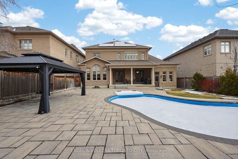 Photo 40 at 10 Silver Sterling Crescent, Vellore Village, Vaughan