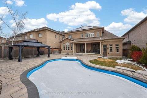 Photo 41 at 10 Silver Sterling Crescent, Vellore Village, Vaughan