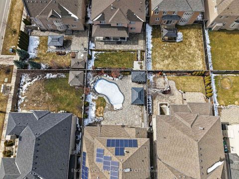 Photo 46 at 10 Silver Sterling Crescent, Vellore Village, Vaughan