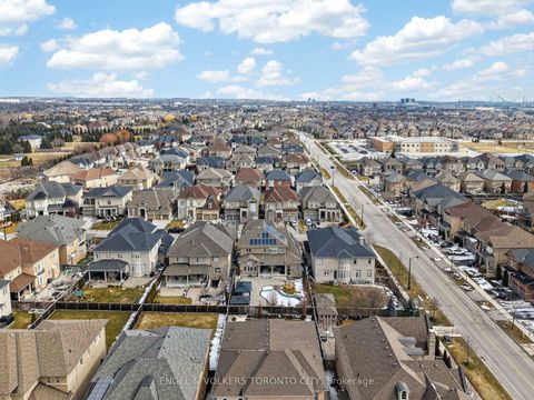 Photo 48 at 10 Silver Sterling Crescent, Vellore Village, Vaughan