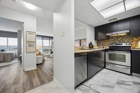 Photo 5 at 1033 - 3 Greystone Walk Drive, Kennedy Park, Toronto