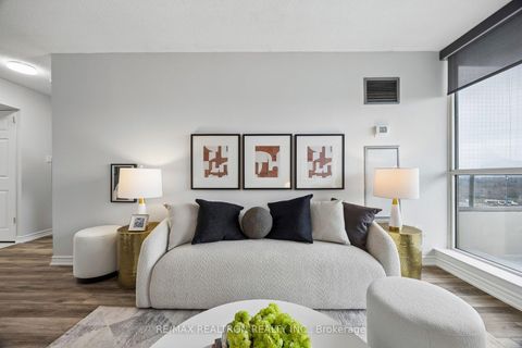 Photo 11 at 1033 - 3 Greystone Walk Drive, Kennedy Park, Toronto