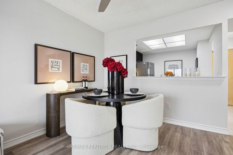 Photo 15 at 1033 - 3 Greystone Walk Drive, Kennedy Park, Toronto