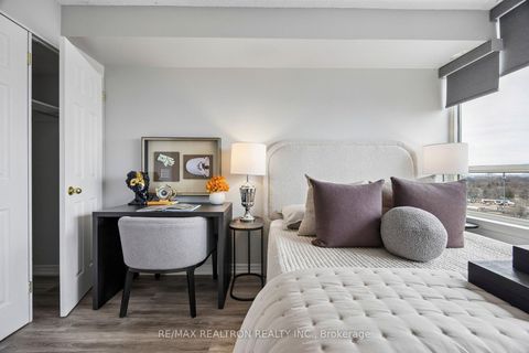 Photo 23 at 1033 - 3 Greystone Walk Drive, Kennedy Park, Toronto