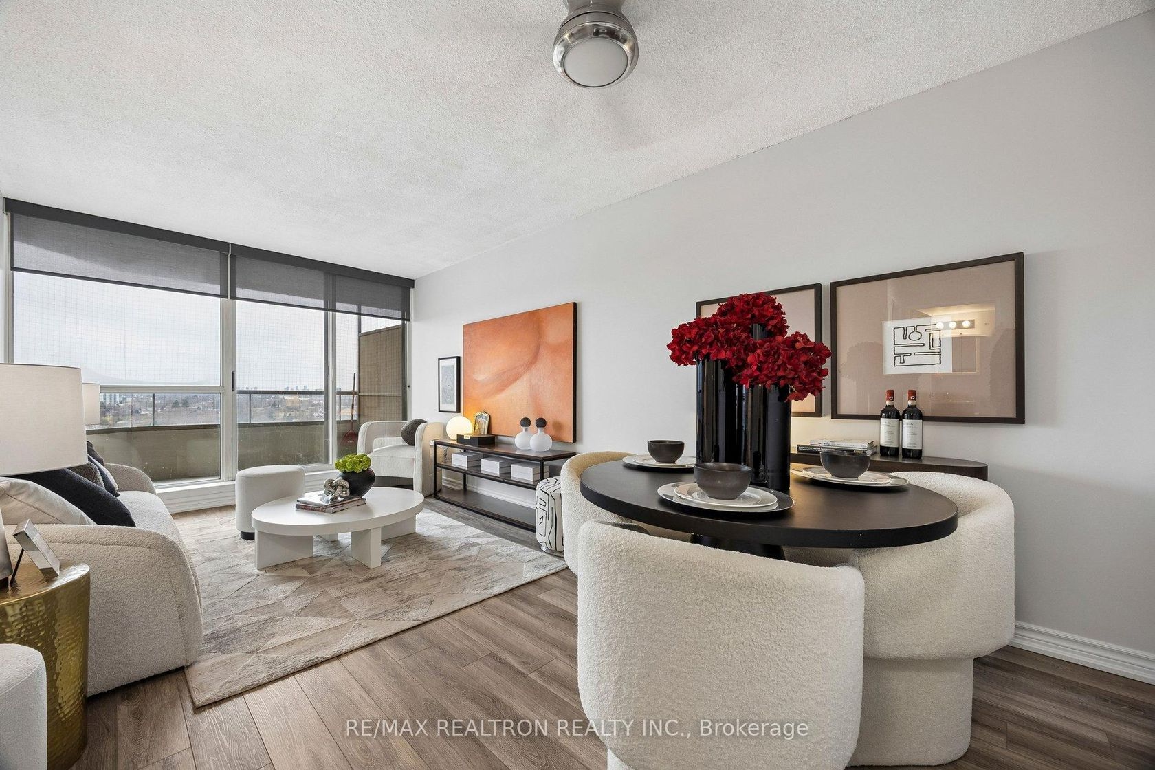 1033 - 3 Greystone Walk Drive, Kennedy Park, Toronto 