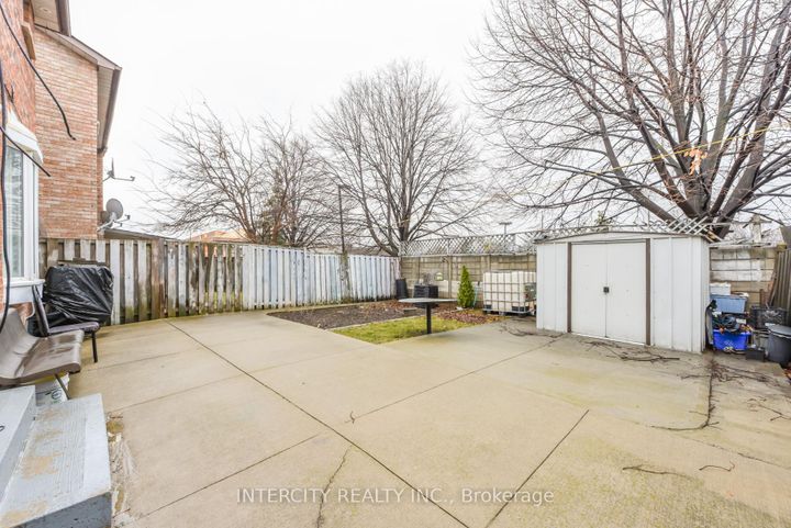 Photo 49 at 7140 Dalewood Drive, Malton, Mississauga