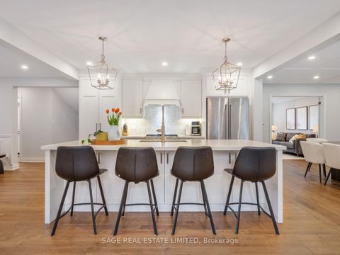 Photo 15 at 32 Dunwatson Drive, Centennial Scarborough, Toronto