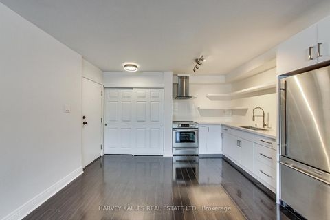 Photo 14 at 395 Keele Street, Junction Area, Toronto