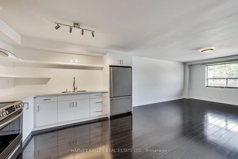 Photo 15 at 395 Keele Street, Junction Area, Toronto
