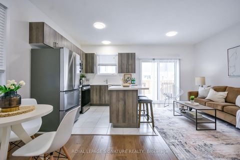 Photo 6 at 23 Turnberry Lane, Painswick South, Barrie