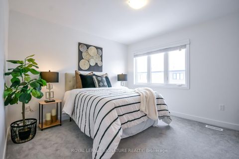 Photo 21 at 23 Turnberry Lane, Painswick South, Barrie