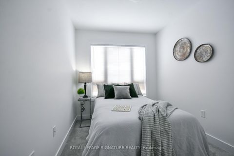 Photo 28 at 23 Turnberry Lane, Painswick South, Barrie