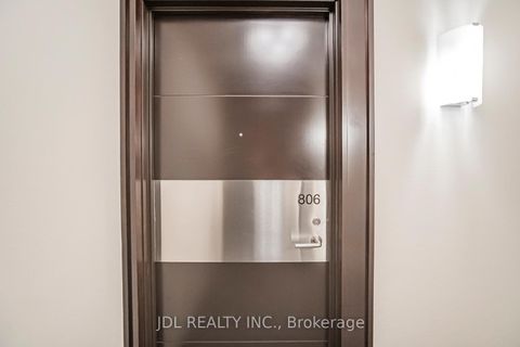 Photo 1 at 806 - 825 Church Street N, Moore Park, Toronto