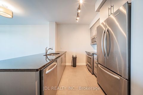 Photo 6 at 806 - 825 Church Street N, Moore Park, Toronto