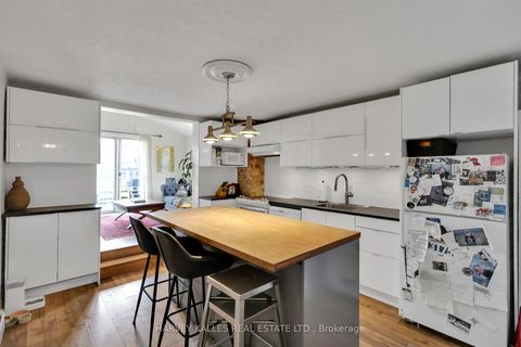 Photo 3 at 244 Markham Street, Bellwoods, Toronto