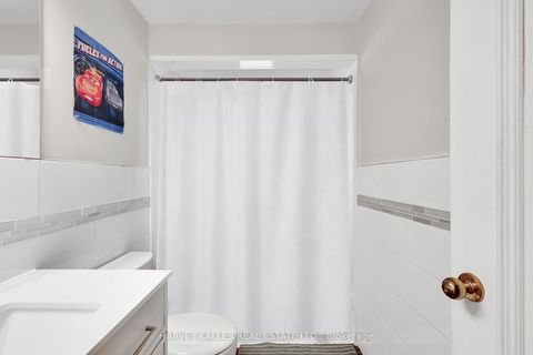 Photo 8 at 244 Markham Street, Bellwoods, Toronto