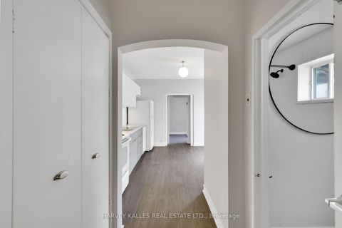 Photo 14 at 244 Markham Street, Bellwoods, Toronto