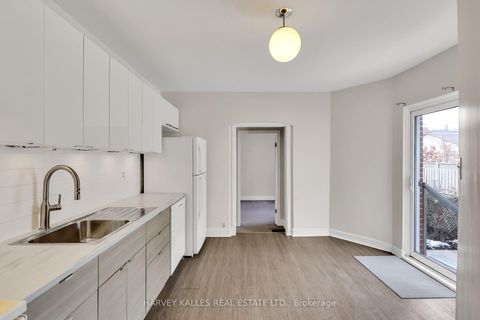 Photo 16 at 244 Markham Street, Bellwoods, Toronto