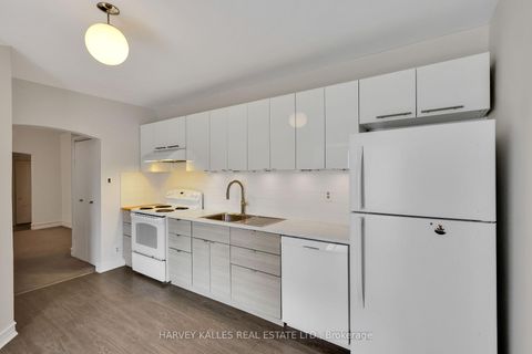 Photo 18 at 244 Markham Street, Bellwoods, Toronto