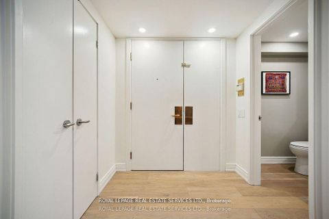 Photo 6 at 601 - 480 Queens Quay W, Waterfront Communities C1, Toronto