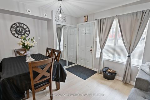 Photo 12 at 1035 - 55 George Appleton Way, CFB, Toronto