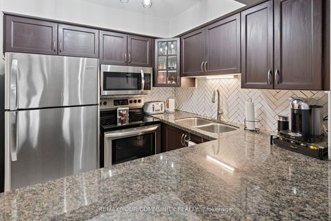 Photo 13 at 1035 - 55 George Appleton Way, CFB, Toronto