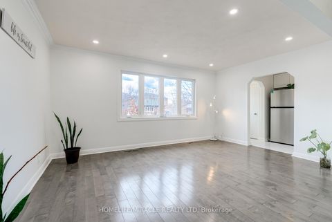 Photo 7 at 30 Yorkshire Road, Ionview, Toronto