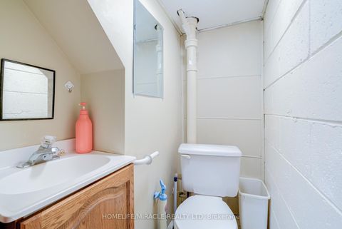 Photo 33 at 30 Yorkshire Road, Ionview, Toronto