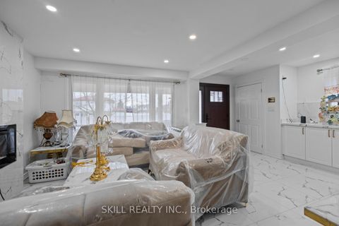 Photo 8 at 7738 Redstone Road, Malton, Mississauga