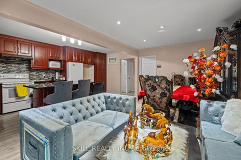 Photo 18 at 7738 Redstone Road, Malton, Mississauga