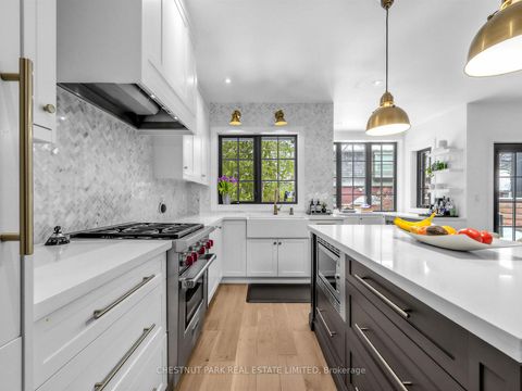 Photo 11 at 35 Castle Frank Road, Moore Park, Toronto