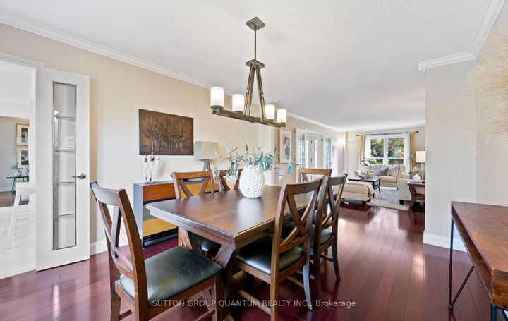 Photo 8 at 4008 Powderhorn Court, Erin Mills, Mississauga