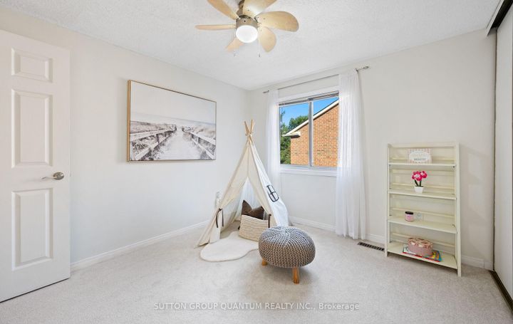 Photo 24 at 4008 Powderhorn Court, Erin Mills, Mississauga